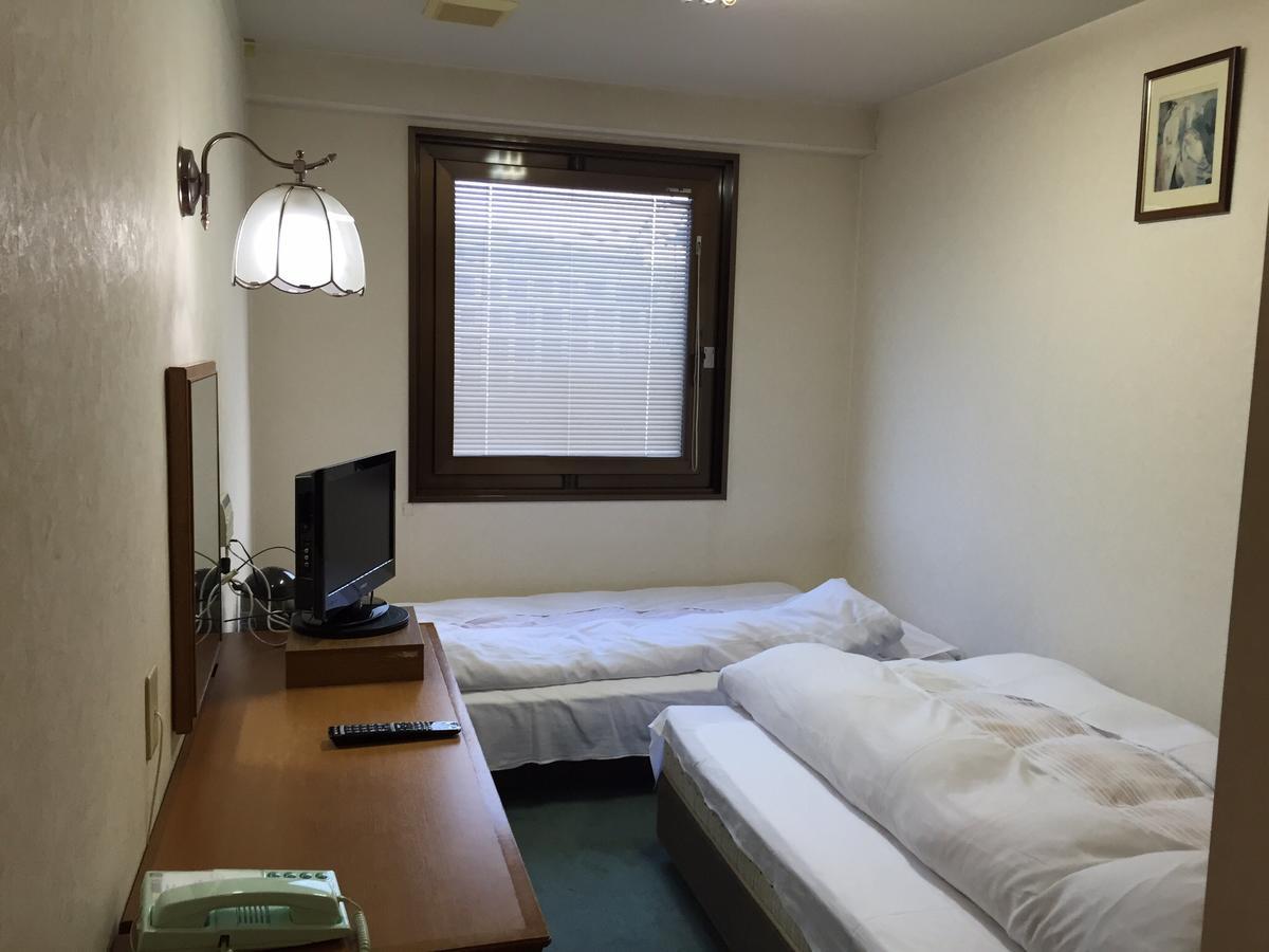 Aoi Business Hotel فوكوياما المظهر الخارجي الصورة